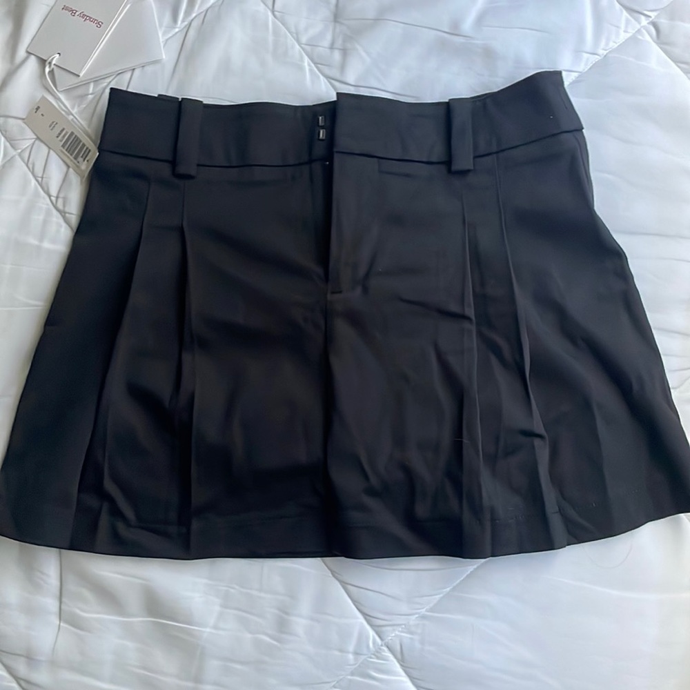 Aritzia Sunday best rider skirt